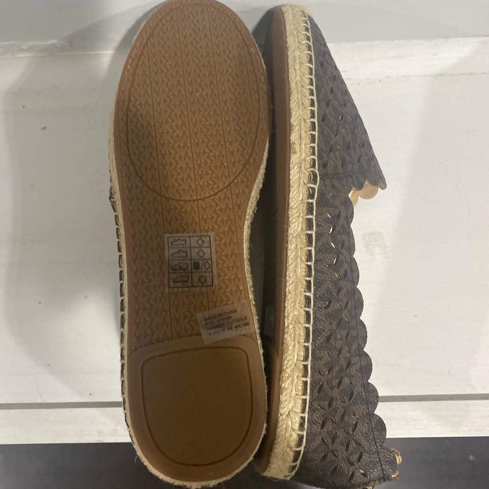 Michael Kors Alexis Slip Ons size 8.5 - Picture 2 of 4